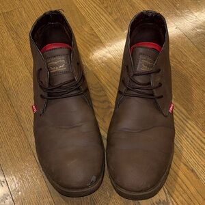 Levi's Men's Brown Chukka Boots with Red Accents